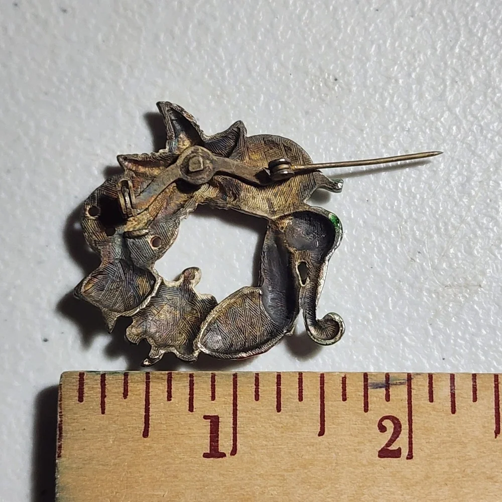 Vintage Enamel Sea Life Wreath Brooch Seahorse Turtle Starfish Nautical Pin